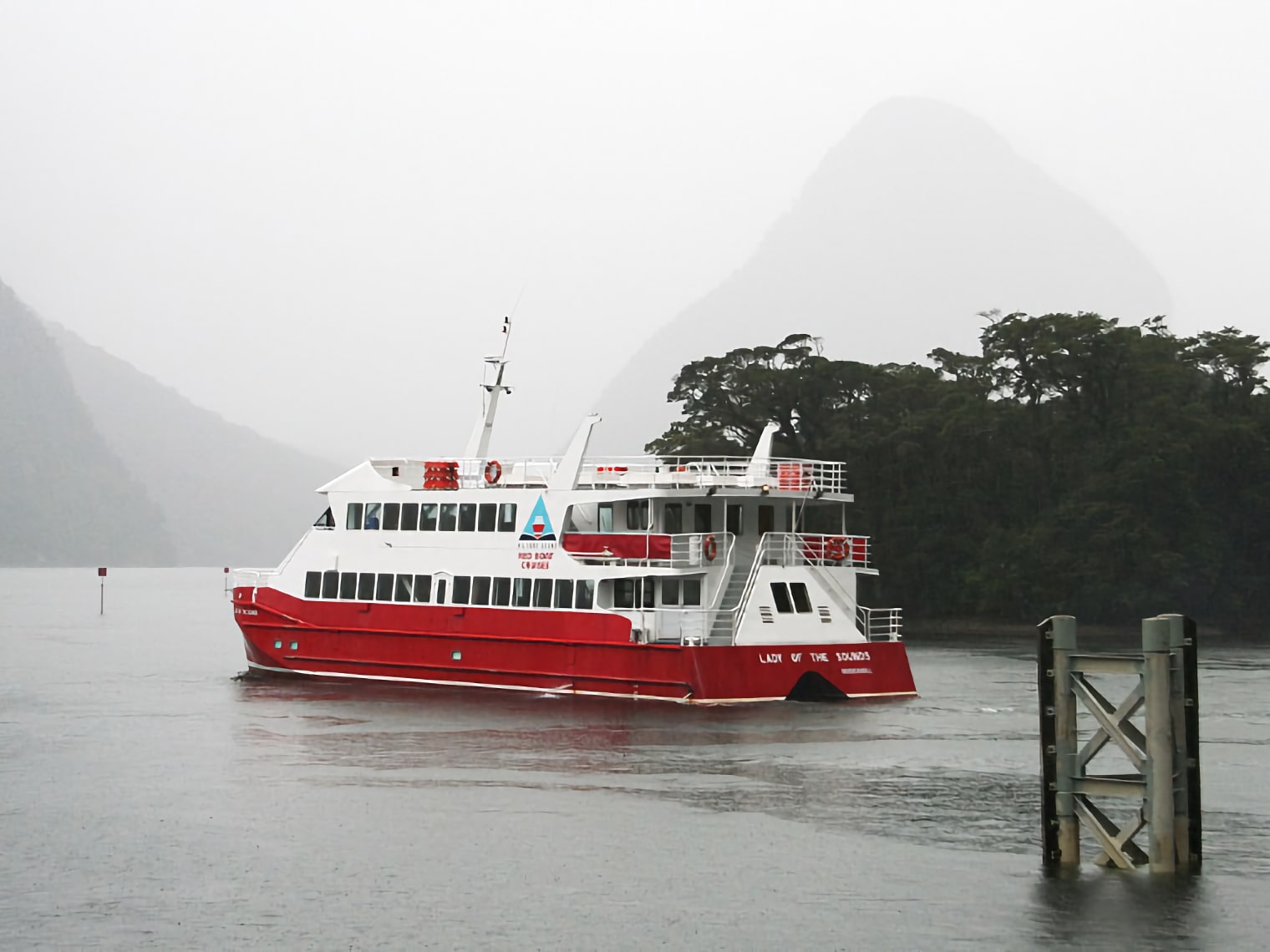 ../PhotosPhotos/Fiordland.h.jpg