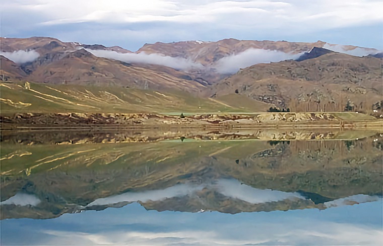 Reflections in Lake Dunstan